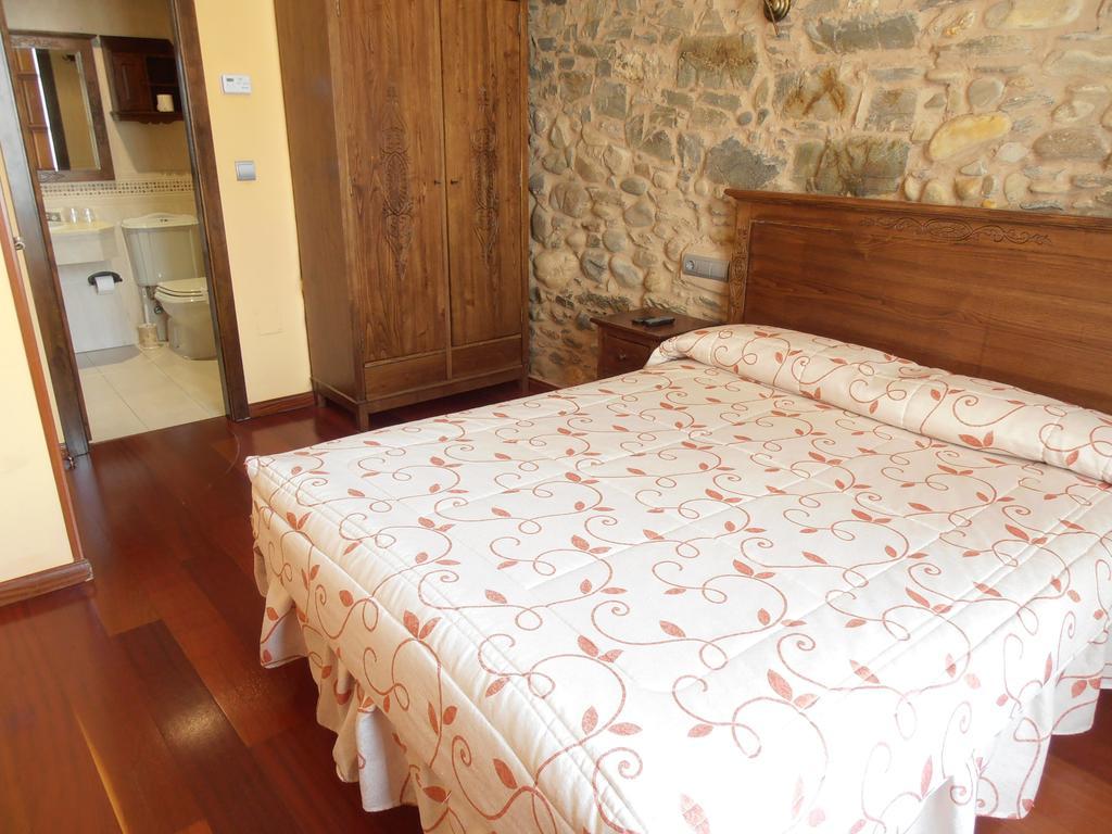 Hostal Virgen De La Encina Ponferrada Room photo